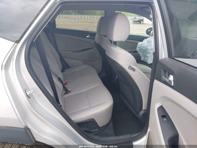 2019 HYUNDAI TUCSON SE 8