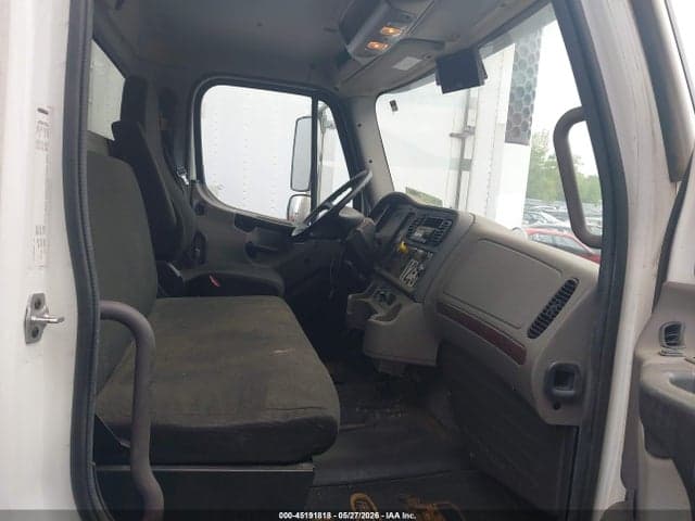 2023 FREIGHTLINER M2 106 5