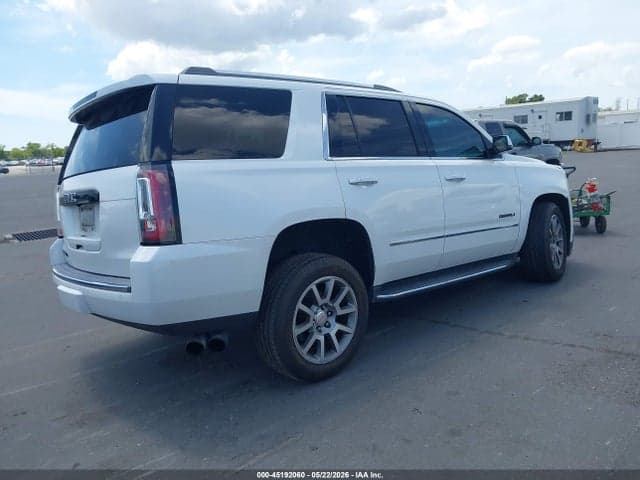 2017 GMC YUKON DENALI 4