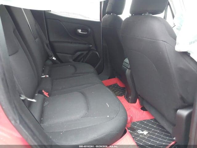 2023 JEEP RENEGADE LATITUDE 4X4 8