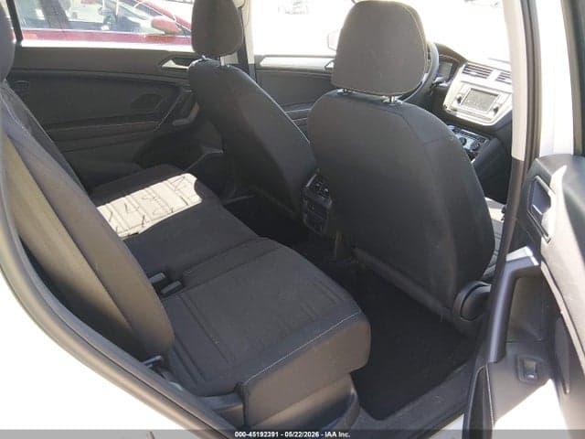 2022 VOLKSWAGEN TIGUAN 2.0T S 9