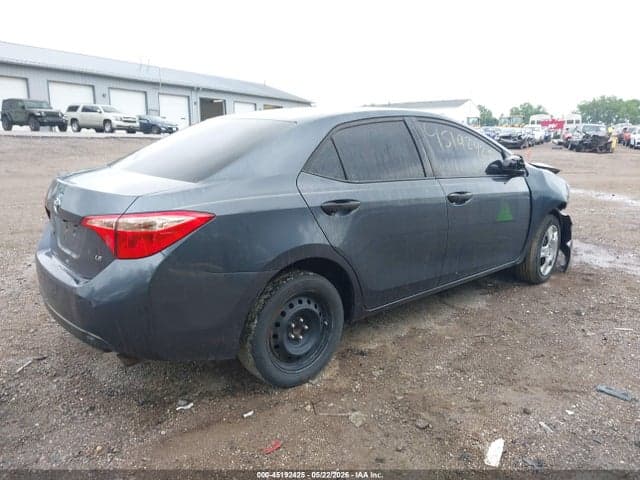 2018 TOYOTA COROLLA LE 4