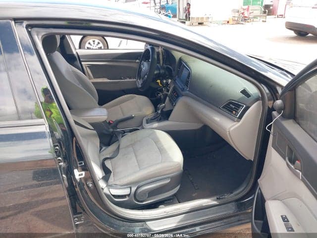 2017 HYUNDAI ELANTRA SE 5