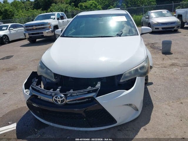2017 TOYOTA CAMRY SE 12