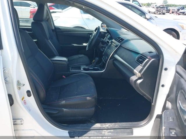 2017 TOYOTA CAMRY SE 5