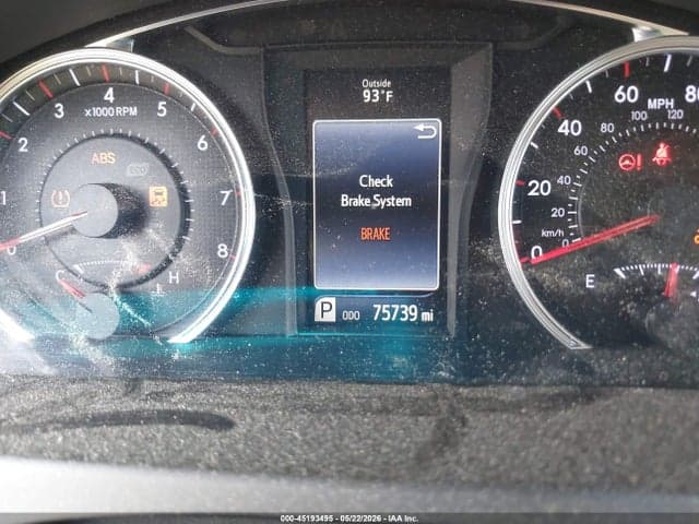 2017 TOYOTA CAMRY SE 7