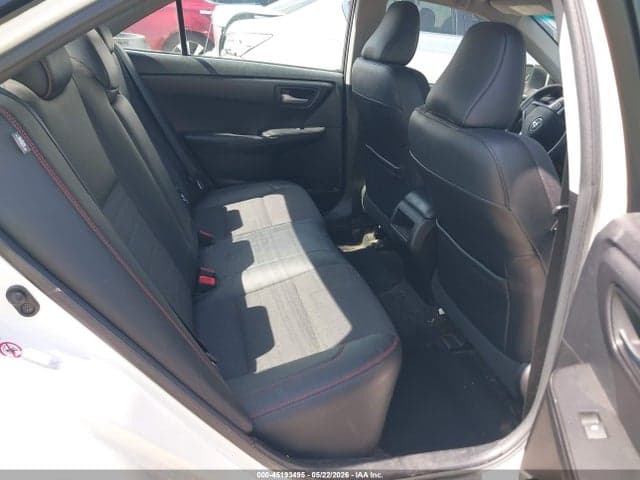 2017 TOYOTA CAMRY SE 8