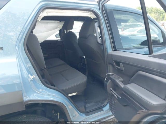 2025 TOYOTA 4RUNNER SR5 8