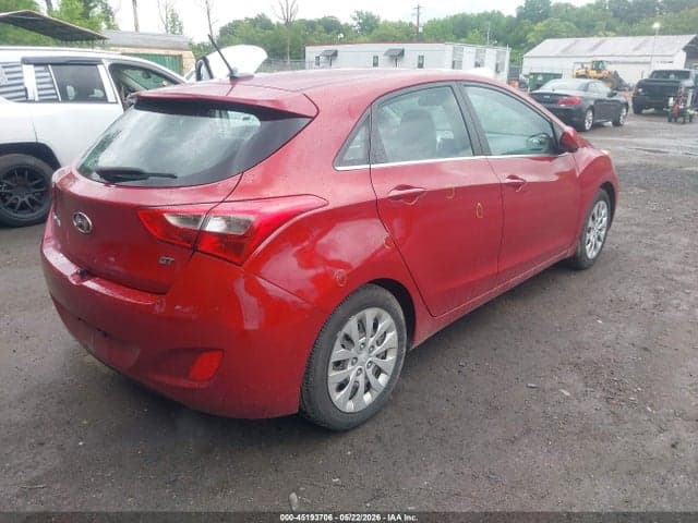 2017 HYUNDAI ELANTRA GT 4