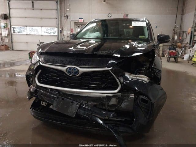 2021 TOYOTA HIGHLANDER HYBRID XLE 6