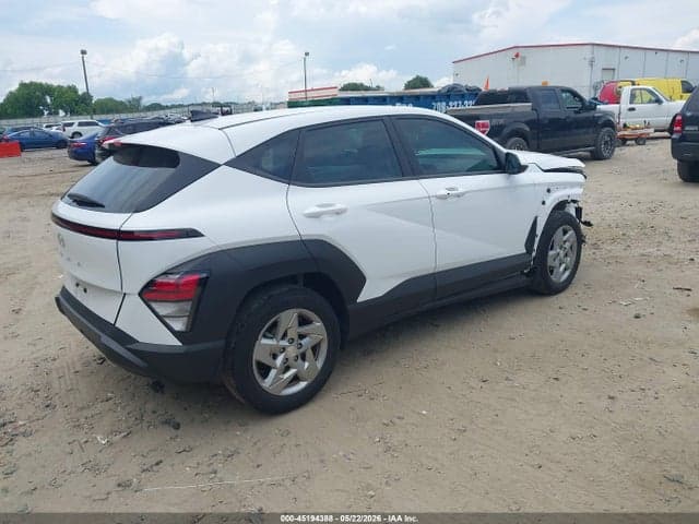 2025 HYUNDAI KONA SE 4