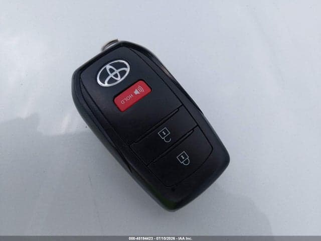 2026 TOYOTA COROLLA CROSS LE 11