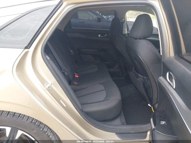 2022 KIA K5 LXS 8