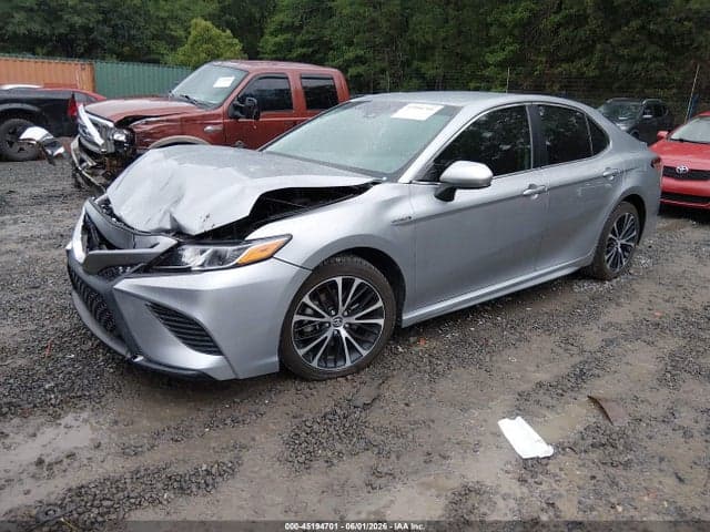 2020 TOYOTA CAMRY SE HYBRID 2