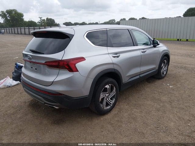 2021 HYUNDAI SANTA FE SE 4