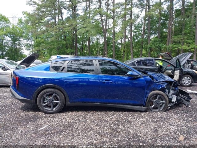2026 KIA K4 LXS 13
