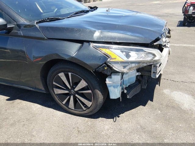 2021 NISSAN ALTIMA SV FWD 6