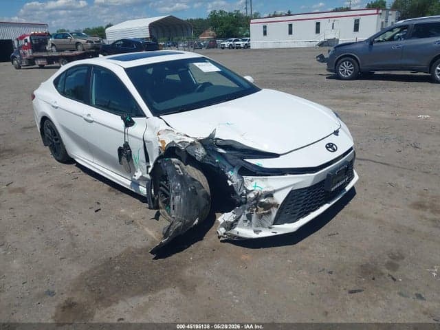 2025 TOYOTA CAMRY SE - 1