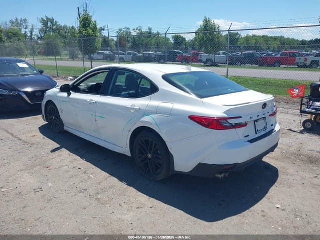 2025 TOYOTA CAMRY SE 3