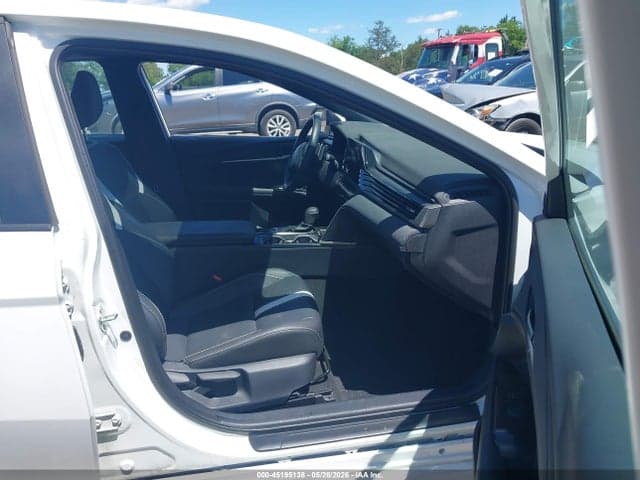 2025 TOYOTA CAMRY SE 5