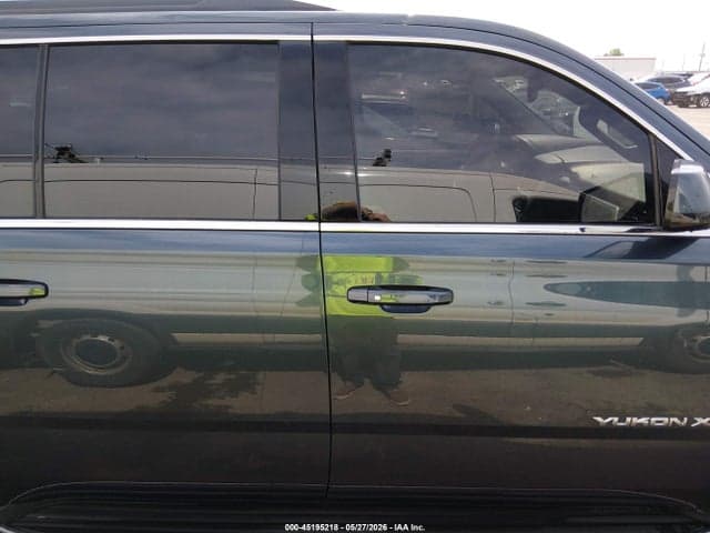 2019 GMC YUKON XL SLT 13