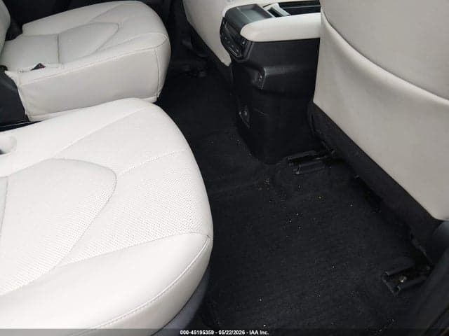 2025 TOYOTA GRAND HIGHLANDER HYBRID LIMITED 8