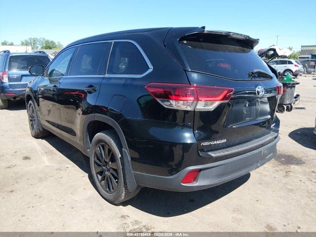 2019 TOYOTA HIGHLANDER SE 3