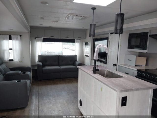 2023 FOREST RIVER OTHER 5