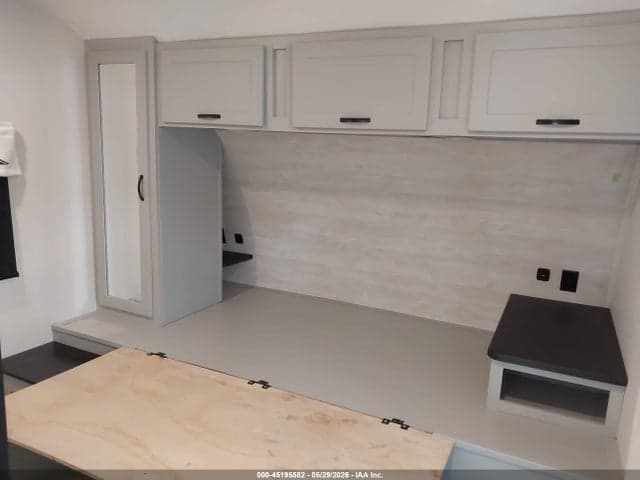 2023 FOREST RIVER OTHER 8