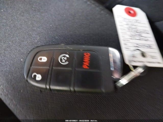 2020 JEEP RENEGADE LATITUDE 4X4 11