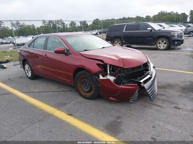 2017 TOYOTA CAMRY LE 1