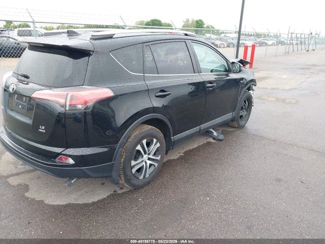 2017 TOYOTA RAV4 LE 4