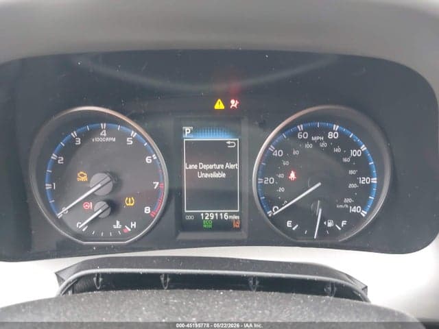 2017 TOYOTA RAV4 LE 7
