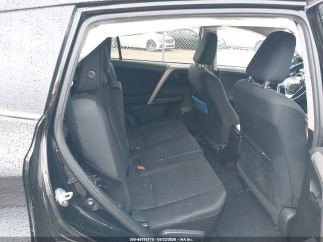 2017 TOYOTA RAV4 LE 8