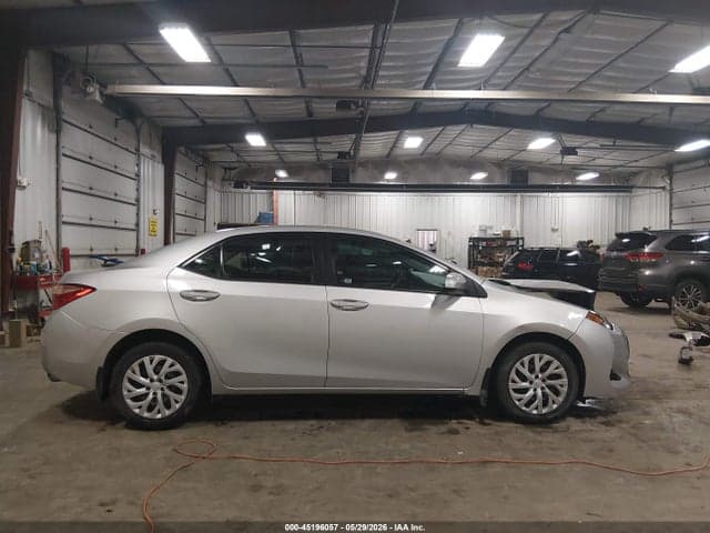 2017 TOYOTA COROLLA LE 13