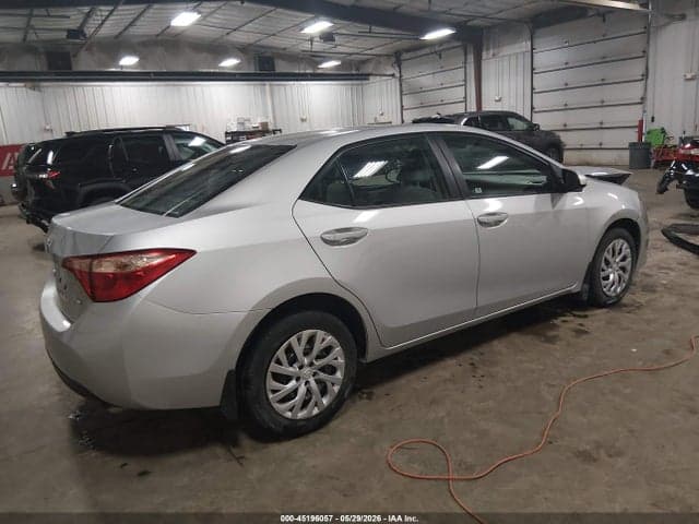 2017 TOYOTA COROLLA LE 4