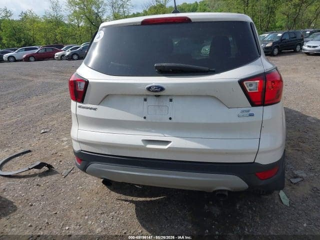 2019 FORD ESCAPE SE 17