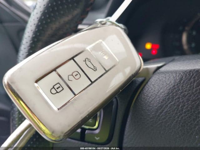 2018 LEXUS IS 300 11