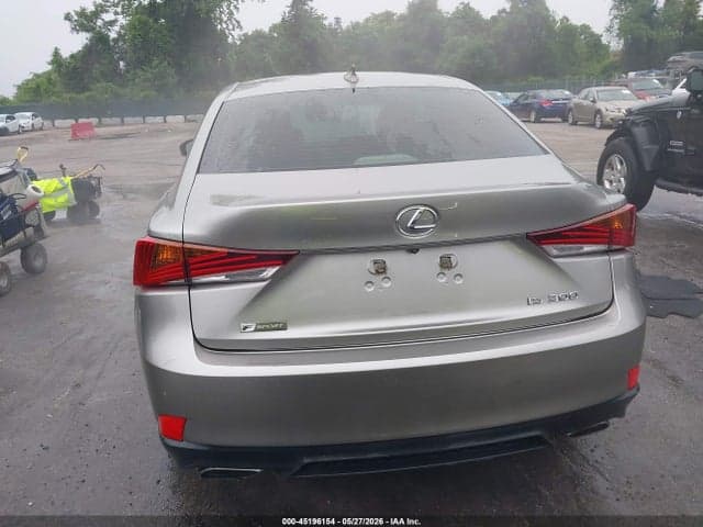 2018 LEXUS IS 300 17