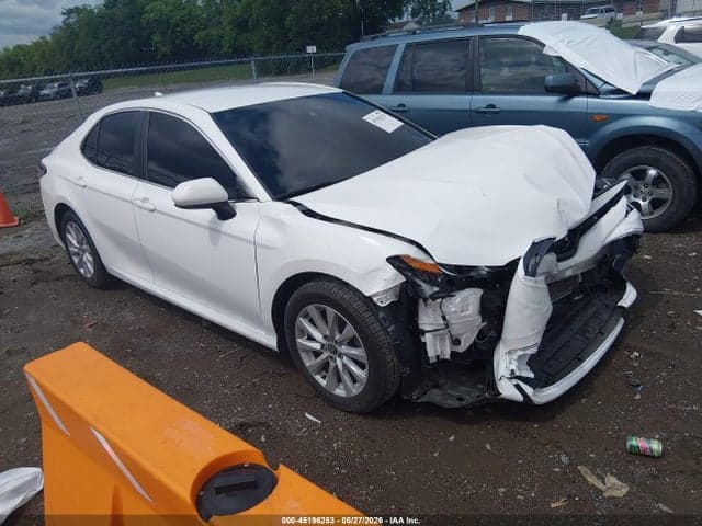2020 TOYOTA CAMRY LE 1