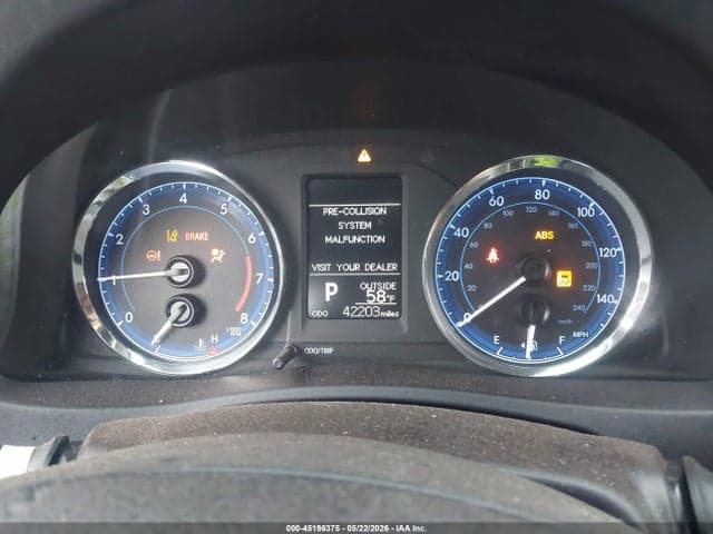 2017 TOYOTA COROLLA LE 7