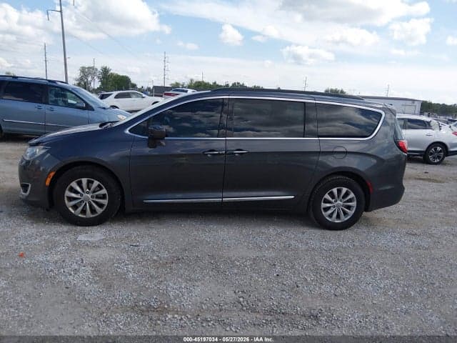 2017 CHRYSLER PACIFICA TOURING-L 14
