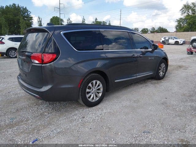 2017 CHRYSLER PACIFICA TOURING-L 4