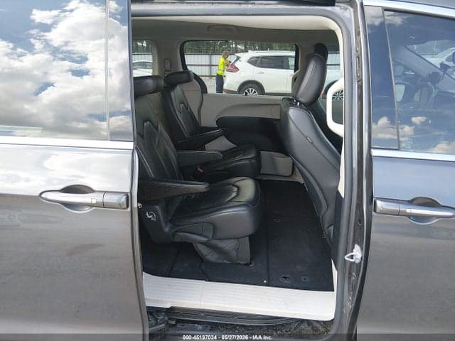 2017 CHRYSLER PACIFICA TOURING-L 8