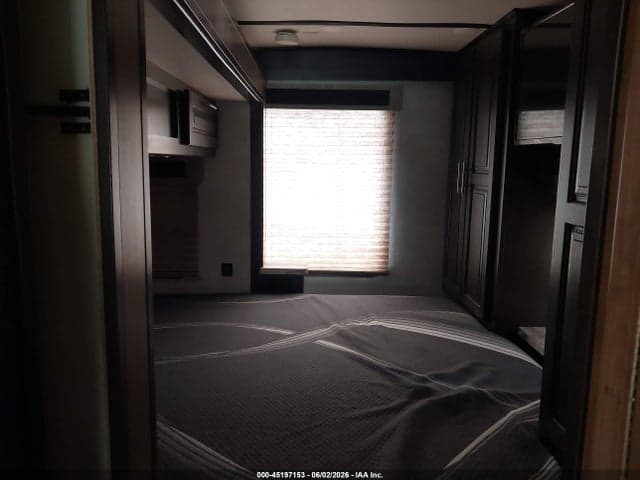2019 FORD F53 14