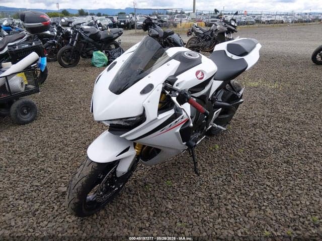 2026 HONDA CBR1000 RR 2