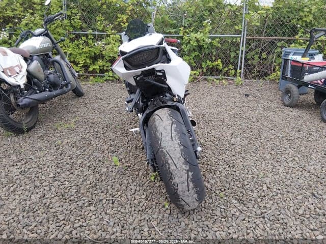 2026 HONDA CBR1000 RR 6