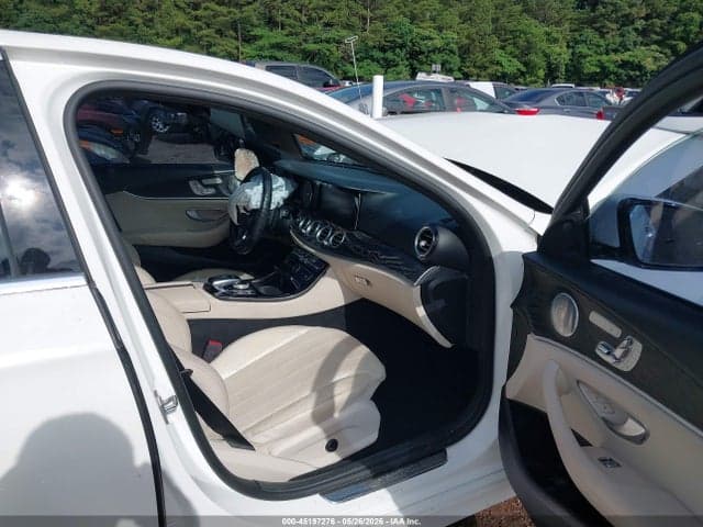 2017 MERCEDES-BENZ E 300 5