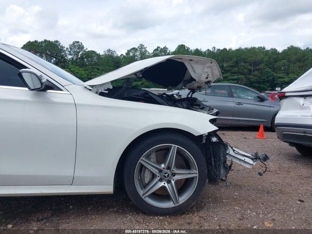2017 MERCEDES-BENZ E 300 6