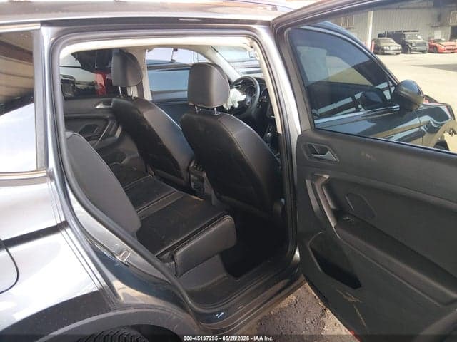 2021 VOLKSWAGEN TIGUAN 8